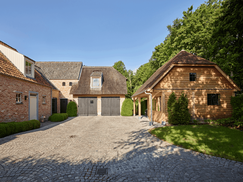 Eiken carport garage in Nokere