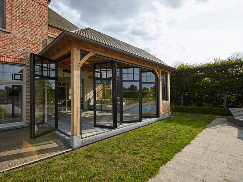 Eiken poolhouse aanbouw in Wakken