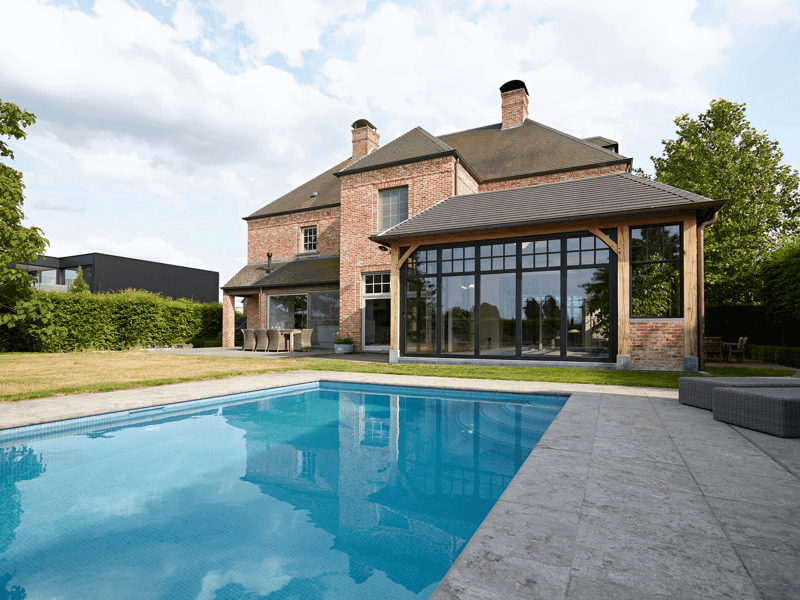 Eiken poolhouse aanbouw in Wakken