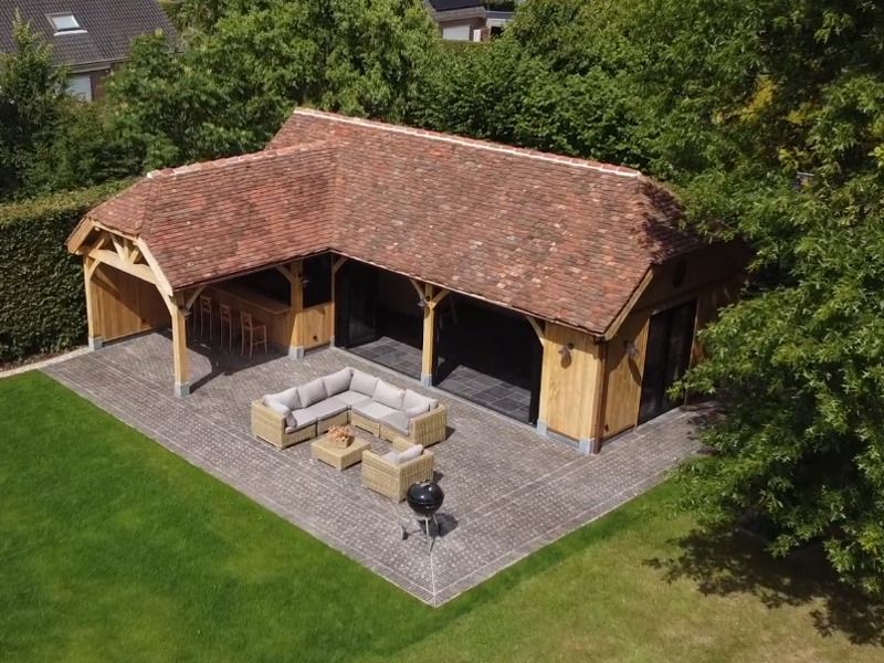 Eiken poolhouse in Deerlijk